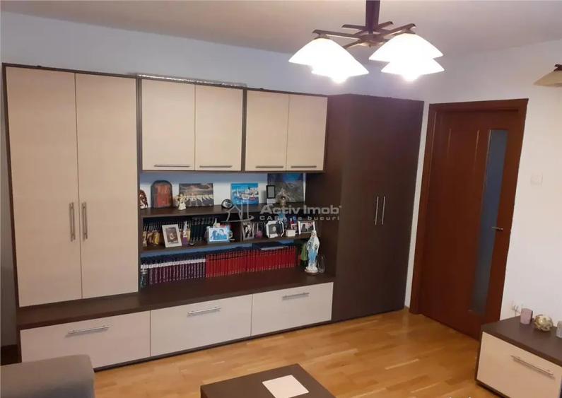 RESITA, CHIRIE, 3 CAM., MOBILAT UTILAT MODERN, MOROASA - 9