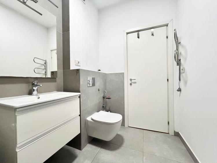 COMPLET MOBILAT / LOC PARCARE /SPATII DEPOZITARE - 32