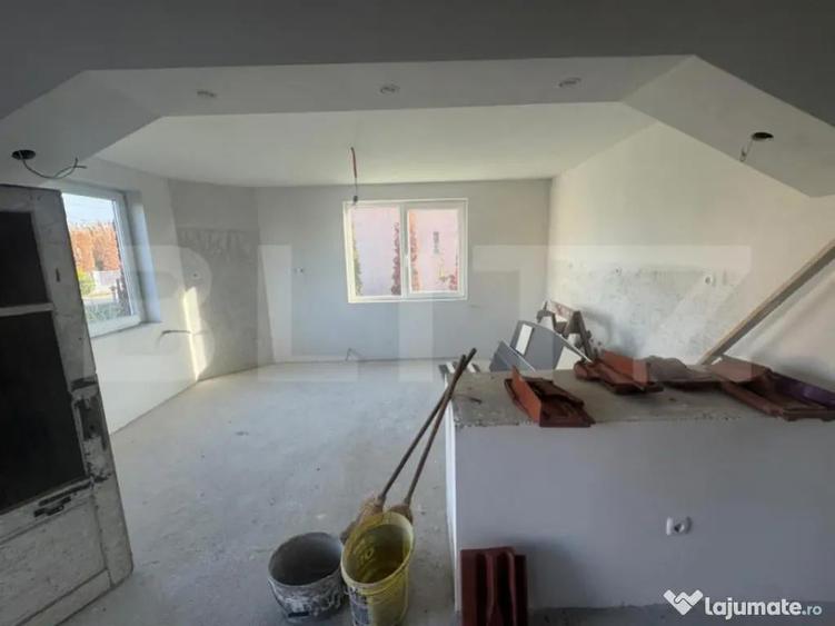 Casa cu 4 dormitoare de vanzare , 180mp, teren 1000 mp, Dece - 10
