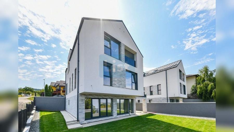 COMISION 0! Casa individuala 220 mp, Teren 400 mp, Zona Aroma - 4