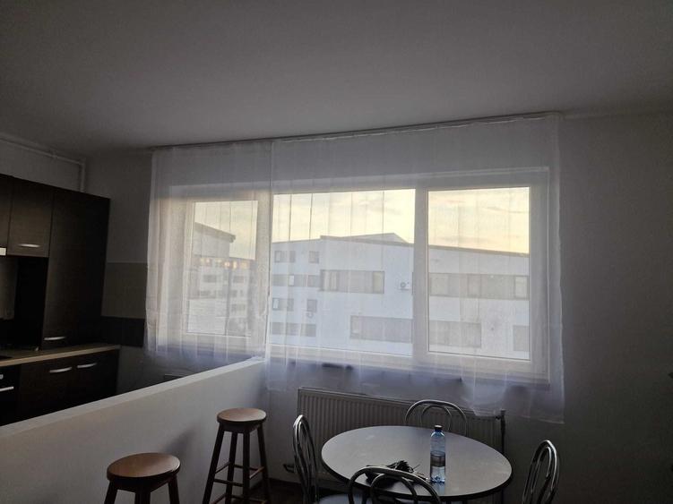 Apartament cu 2 camere semidecomandat în Florești