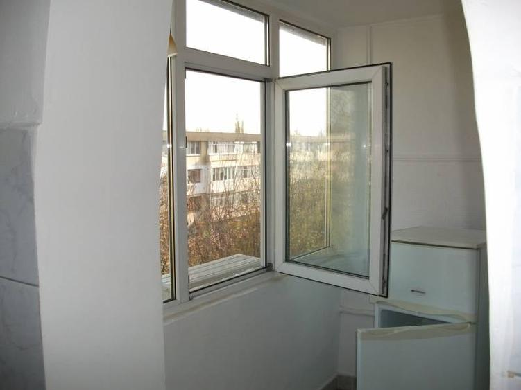 Braila garsoniera zona Hipodrom de vanzare mobilata si dotata - 8