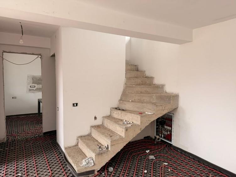 Casă la alb. 4 camere P+1+M  125 mp, com. Berceni central,  99.000 euro - 7