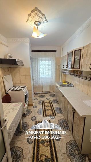 Apartament cu 3 camere decomandat, mobilat în Gară