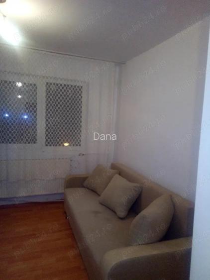 Proprietar vand garsoniera la UMT 18 mp, et 3