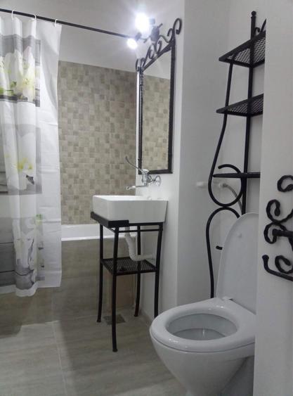 Inchiriez garsoniera - 3