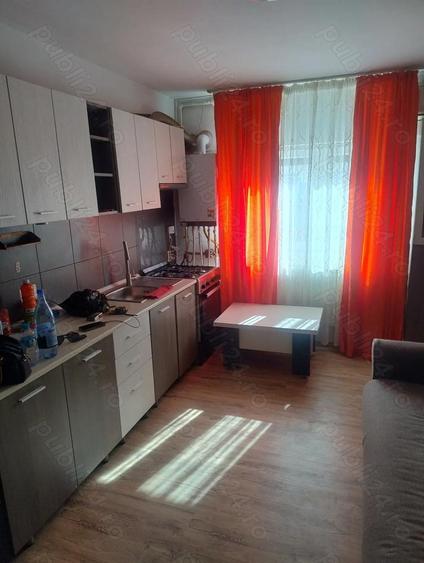 Inchiriez apartament 2camere - 1