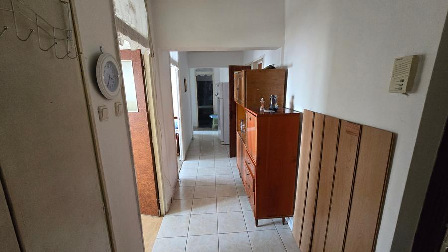 Apartament 3 camere Gorjului Apusului Decomandat Metrou  Bloc dupa 1977 - 4
