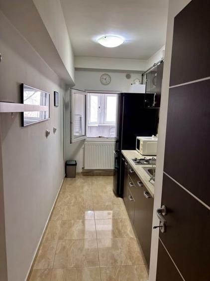 Garsonieră de închiriat – Ultracentral, cu vedere la mare - 5