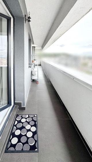 Priveliste Deosebita, Disponibil din 1 septembrie - 15