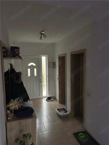 Duplex spatios - Asfalt - toate utilitatile . - 2