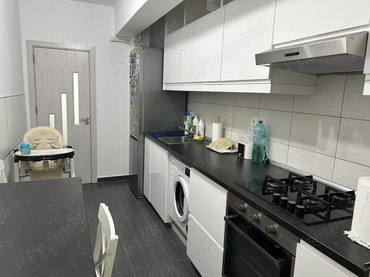 Apartament 2 camere sector 3 strada Fete?ti - 1