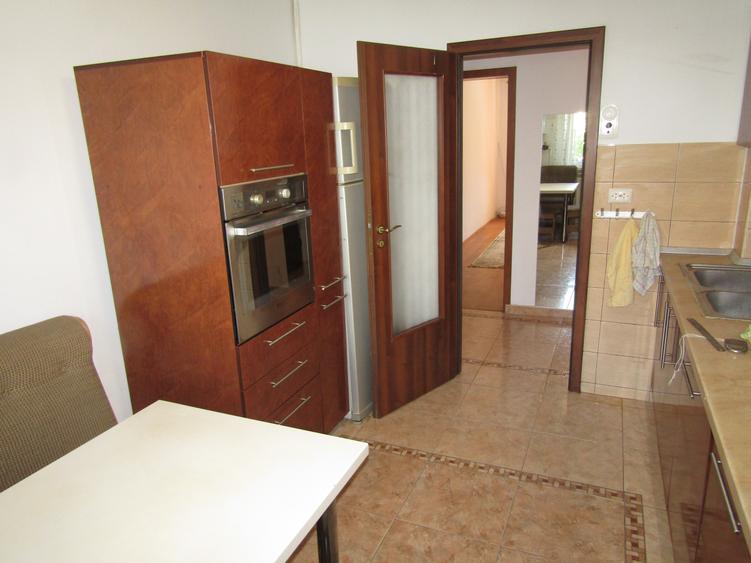 Apartament 4 camere de închiriat – Cartier Ștrand, str. Bârsei, etaj 2/4 - 15