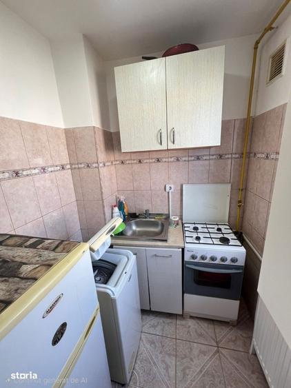 Garsoniera in bloc de apartamente, Milcov - 1