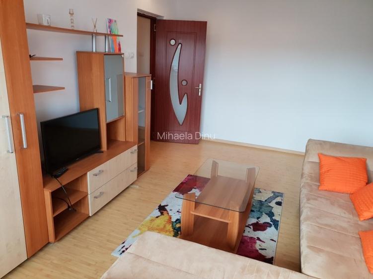 Apartament cu 3 camere decomandat în Gheorghe Doja