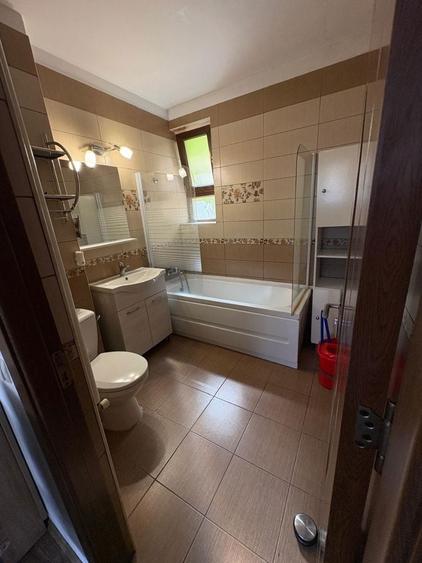 Ap la demisol 3 camere 50mp str Scolii Dambul Rotund! Parcare inclusa - 7