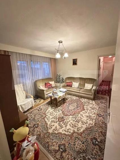 Apartament cu 4 camere, semidecomandat, Deva, zona lini?tita - 8