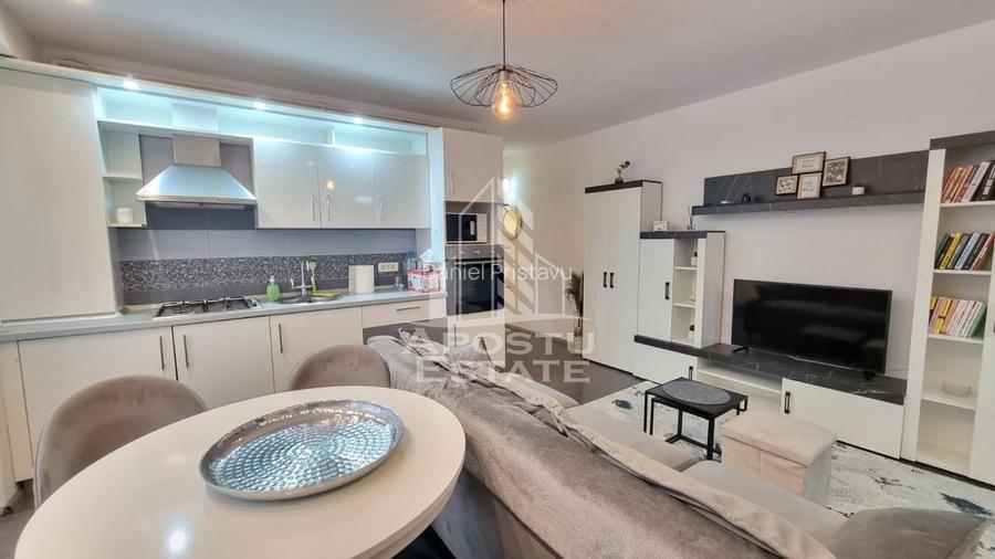 Apartament cu 3 camere, centrala proprie, zona Calea Aradului