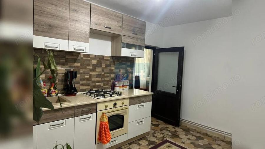 Casa P+M renovata, teren generos de 3000 m2 Bale?ti - 7