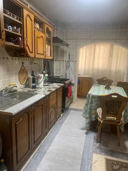 Vand apartament 3 camere, str Turda, Pitesti, cu garaj - 2
