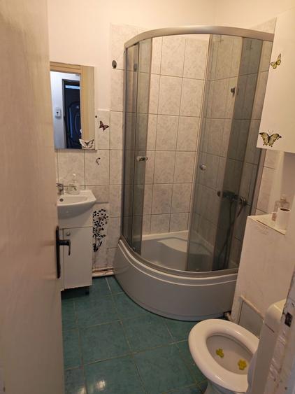 Inchiriez garsoniera - 1