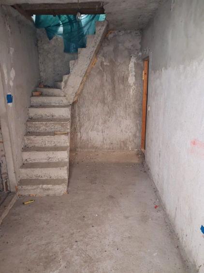 Vand casa la rosu Sendreni,la Dn25, proprietar. - 5