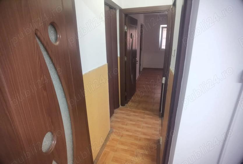 Spa?iu comercial de inchiriat 40m2 - 1