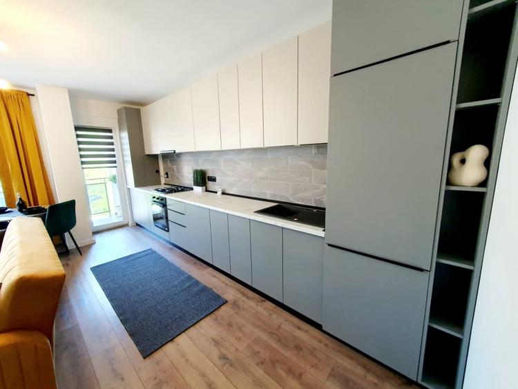 De inchiriat apartament de 3 camere in Floresti - 4