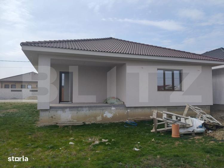 De vanzare casa Santandrei pe un singur nivel intr-o zona linistita - 9