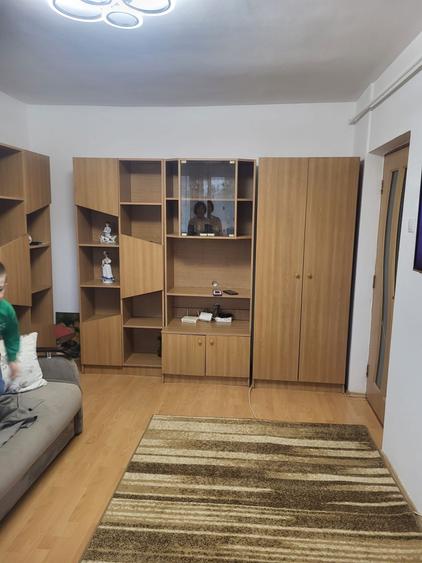 Inchiriez garsoniera - 1