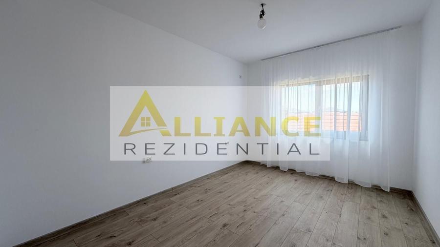 Casă individuală cu 3 camere cu Canalizare în Berceni