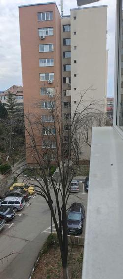 Apartament 3 camere, decomandat, 2 bai, situat in zona Nord, Rm.Valcea - 6
