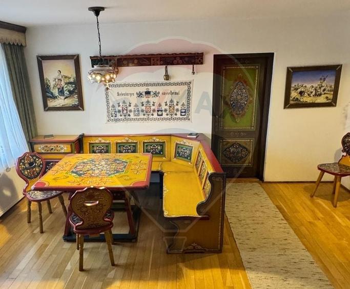 Reședință cu farmec aparte în inima Cisnădioarei - 4