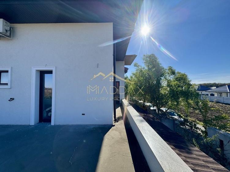 Vila cu 5 camere *420mpc* // 800mp teren // Corbeanca - Tamasi - 31