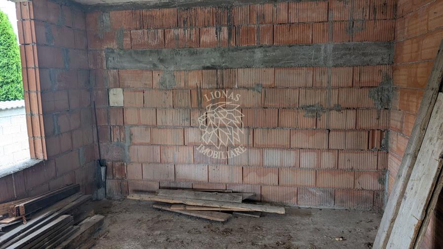 Casa 4 camere 200 mp con-teren 2000 mp-terase-garaj-14 km de Bistrita - 3