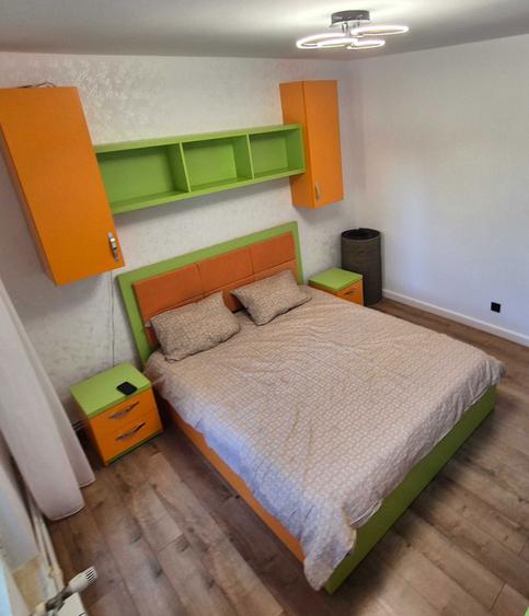 Inchiriez apartament 2 camere - 2