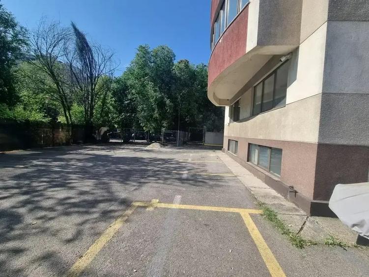 Cladire Birouri Pretabil Clinica Medicala 30 locuri de parcare - 14