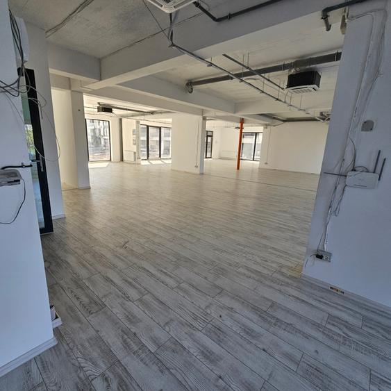 Spatiu comercial,240 mp utili,finisat complet,centrala proprie,Dobroesti. - 3