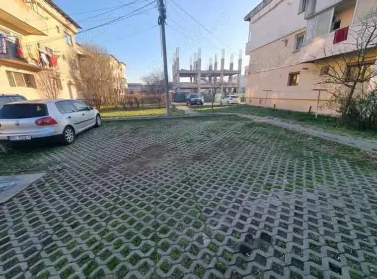 A 41 Apartament 2 camere,decomandat, spa?ios ,bucatarie mare , Fiald etaj 2 - 4