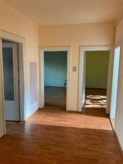Regim vila, 3 camere, decomandate, terasa si balcon, Centru Civic, Brasov - 6