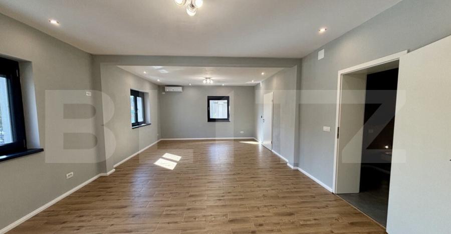 Casa moderna complet renovata in 2023, Lipovei 220 m - 13