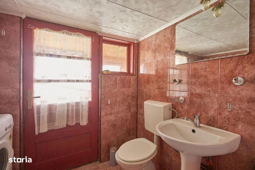 Casa in Leresti, la strada principala, cu rau in spate | teren 831 mp- - 2