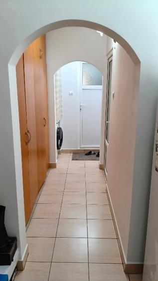 Apartament cu 3 camere decomandat, mobilat în Gară