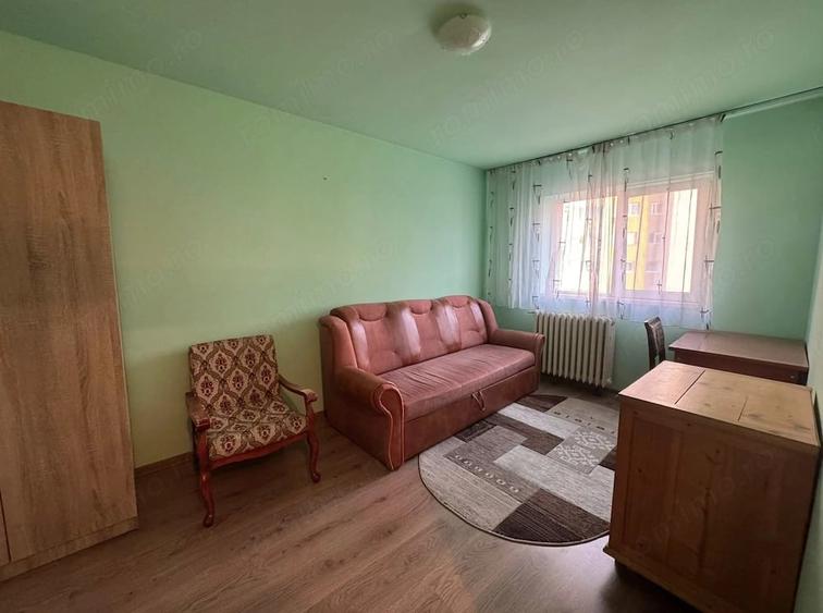 Apartament cu 2 camere semidecomandat în Tipografilor