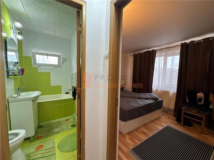 Apartament 3 camere cf 1 semidecomandat zona Micro 5 - 10