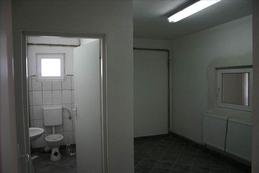 Hala incalzita, zona autostrada, flexibilitate si posibilitati de extindere - 12