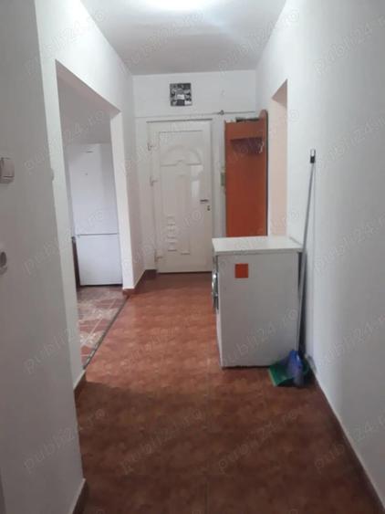 Apartament decomandat, la parter, 3 camere, pivnita, garaj ,gradinuta - 5