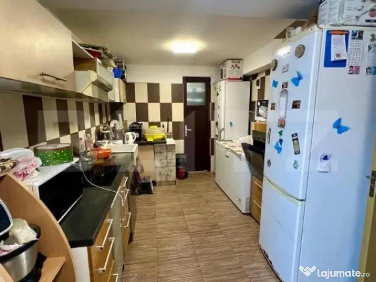Oportunitate!Casa, 6 camere de vanzare, COMUNA LIVADA, 984 - 5