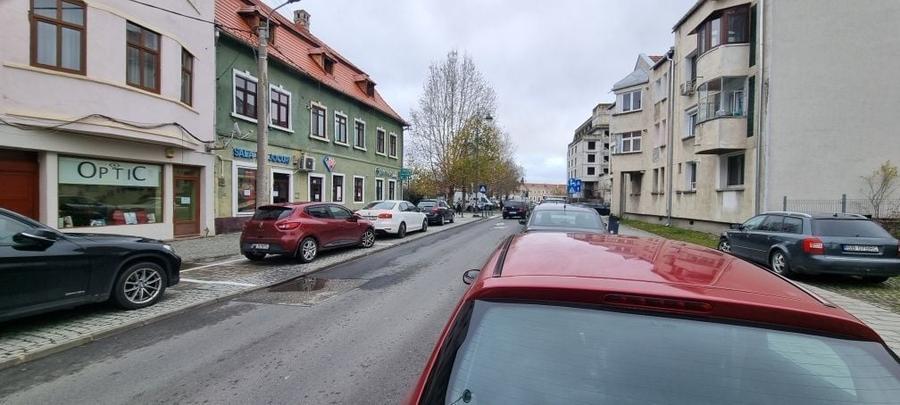 SPATIU COMERCIAL STRADAL ULTRACENTRAL | 9 MAI- GARA - 1