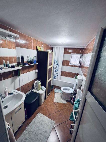 Se vinde casa in budeasa mare complet mobilata si utilata !accept schimb apartament 2 camere plus diferenta - 1